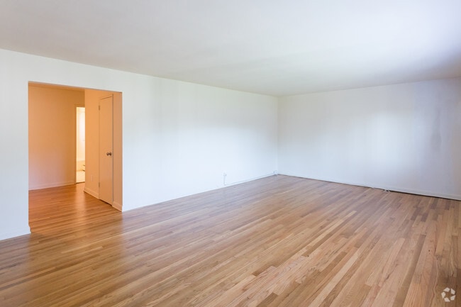 Photo - Rosedale Manor