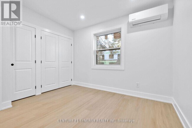 Photo - 598 Kirkwood Ave Unité 4