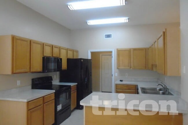 Photo - 5544 Elizabeth Rose Square