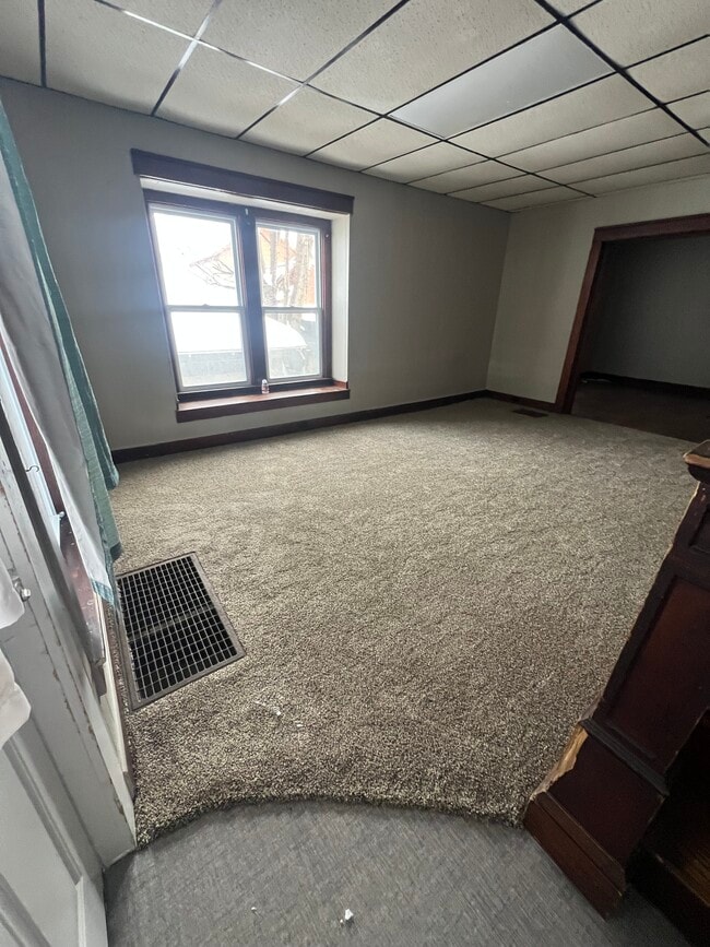 Photo - 305 Mount Zoar St