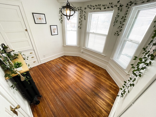 Photo - 3721 Cottage Grove Ave Unidad 8