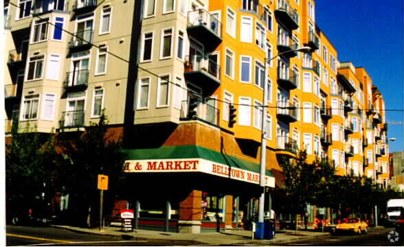 Vista alternativa del edificio - Belltown Court