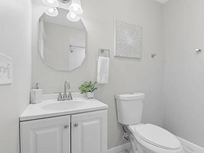 Photo - 12 Saint James Ave