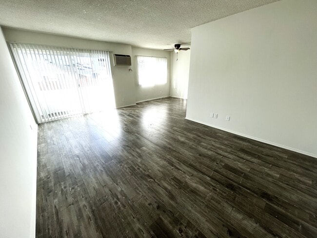 Photo - 11771 National Blvd