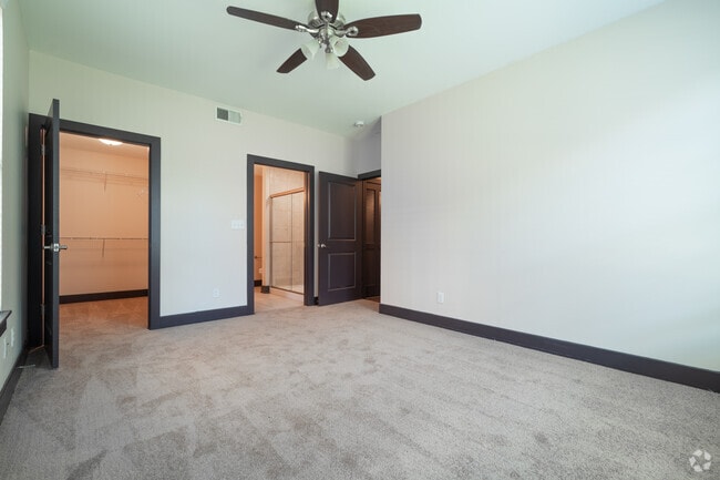 3BR, 2BA - 1,217SF - Primary Bedroom
