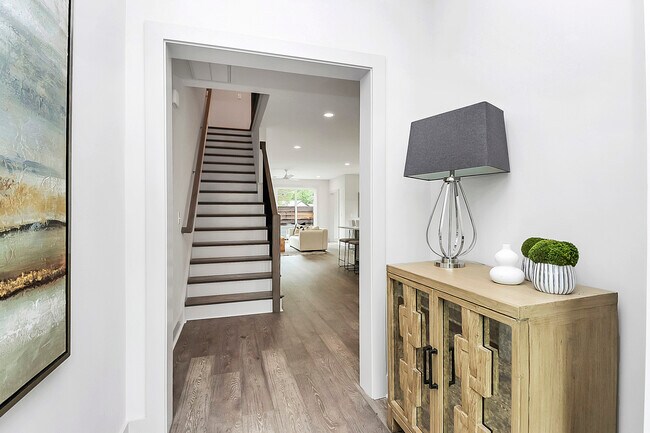 Photo - 1744 Arnold Dr