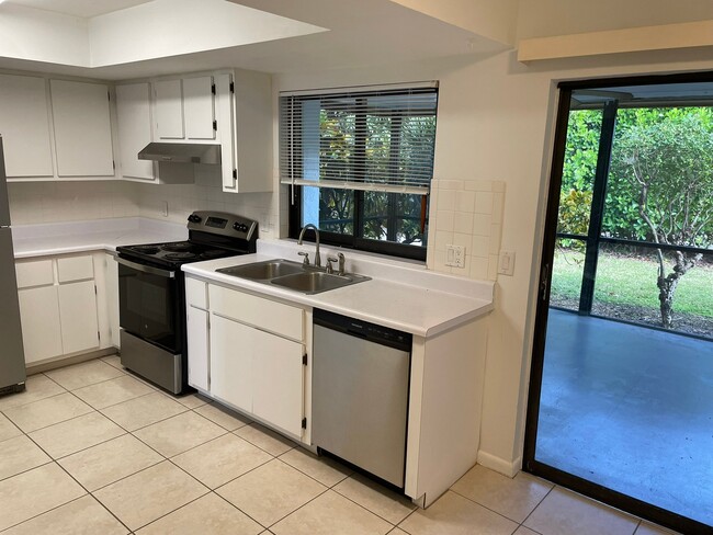 Photo - 10022 8th St N