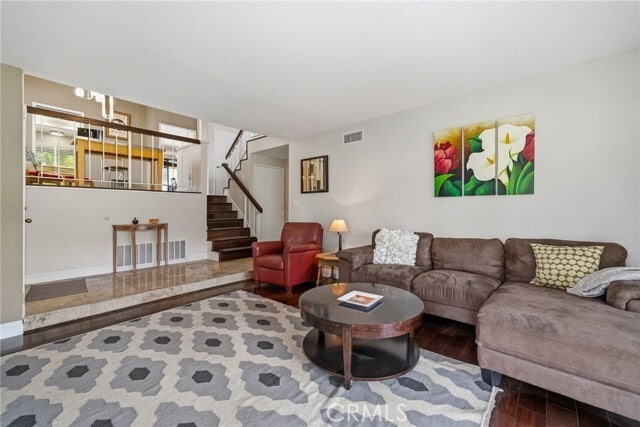 Photo - 870 Deep Creek