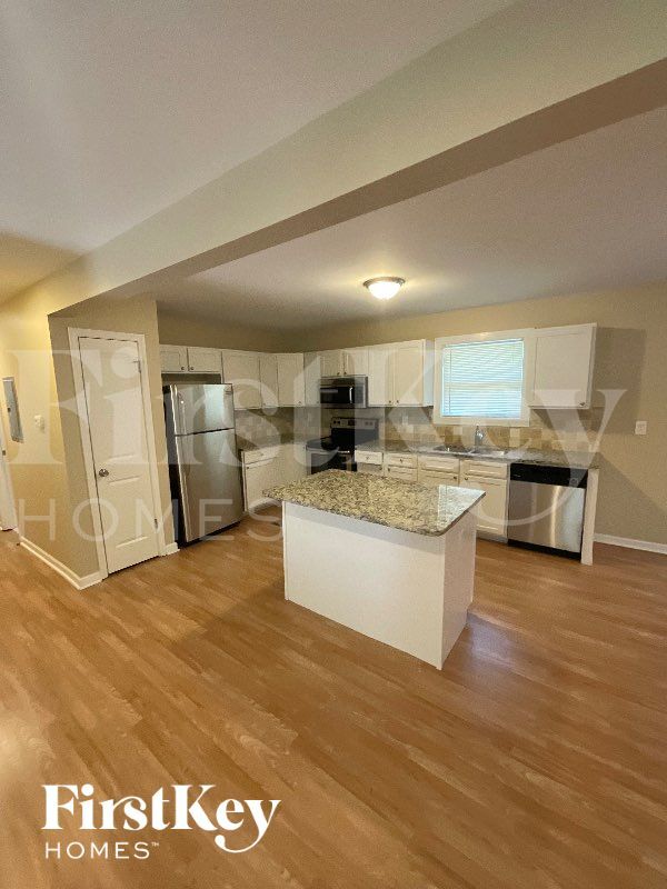 Photo - 2432 Northbrook Rd