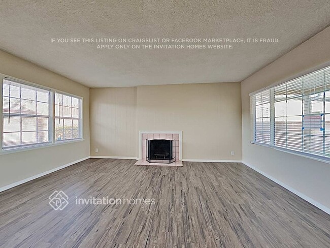 Photo - 2403 W 129th St