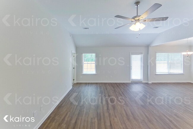 Photo - 421 McGriff St