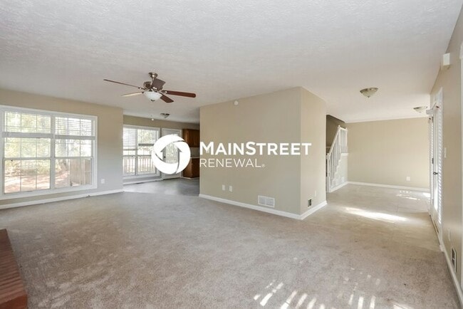 Photo - 4 Bedroom Pet-Friendly Home in McDonough, ...