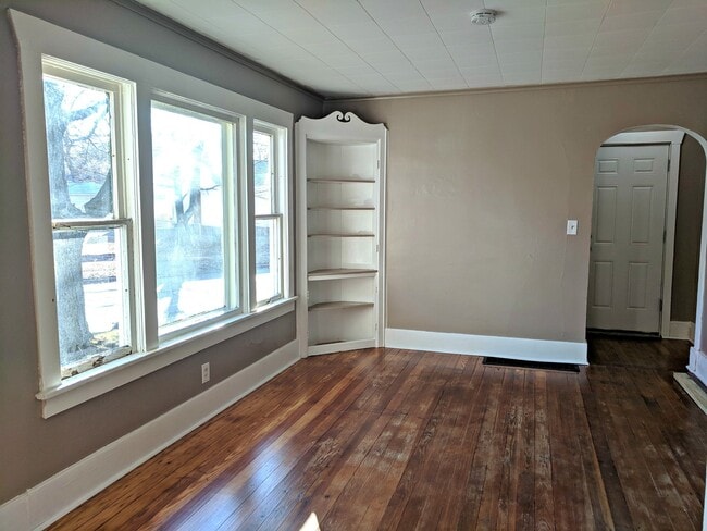 Photo - 1251 Kenneth St