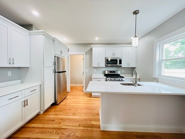 Photo - 21-23 Caledonia Ave