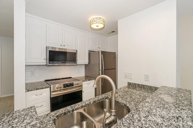 Photo - 368 Northwest Dr