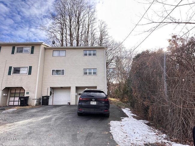 Building Photo - 54 Northern Dr