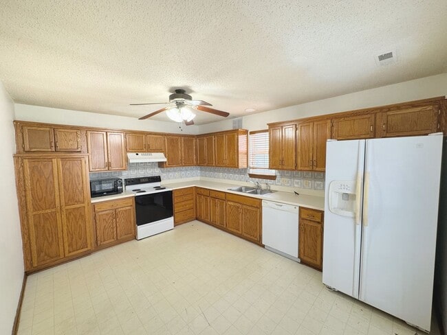 Photo - Comfortable Living