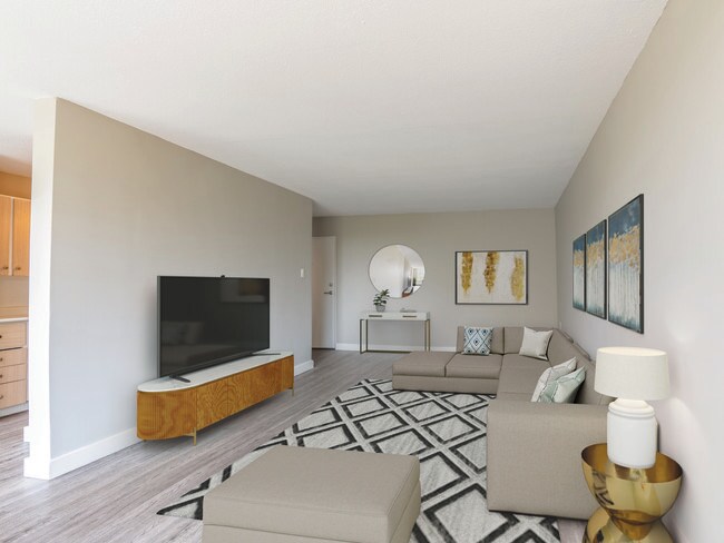 Photo - 190 Cherryhill Cir