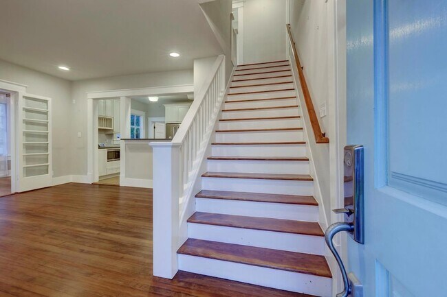 Photo - 1205 Enfield Rd