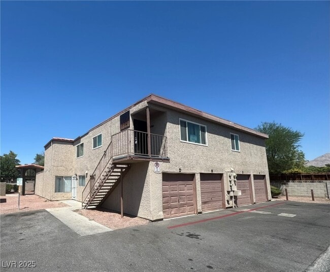 Building Photo - 575 Roxella Ln Unit D Rental