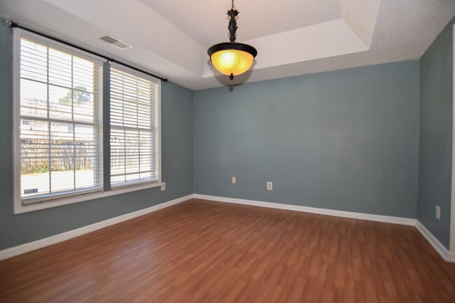 Photo - 205 Alydar Ct