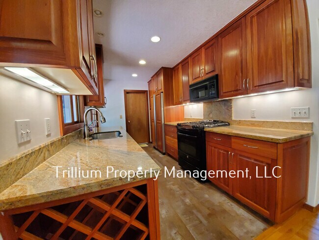 Photo - 12424 SW Lesser Rd