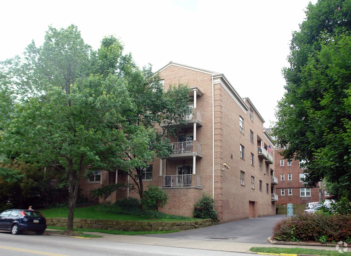 Photo - BAYARD MANSION