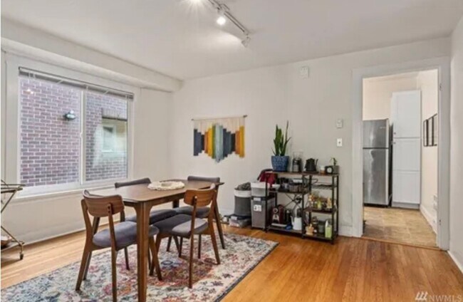 Photo - 1428 Seattle Unit 1