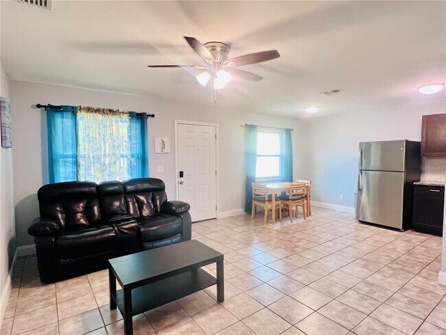 Photo - 5202 Laurel Pl