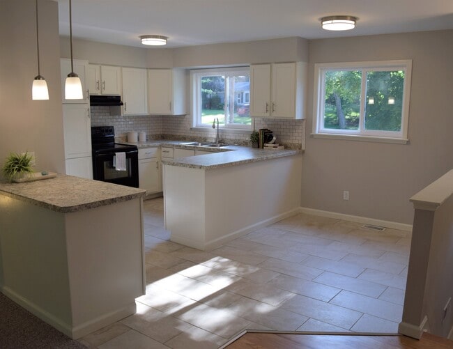 Photo - 7631 Walcott Street