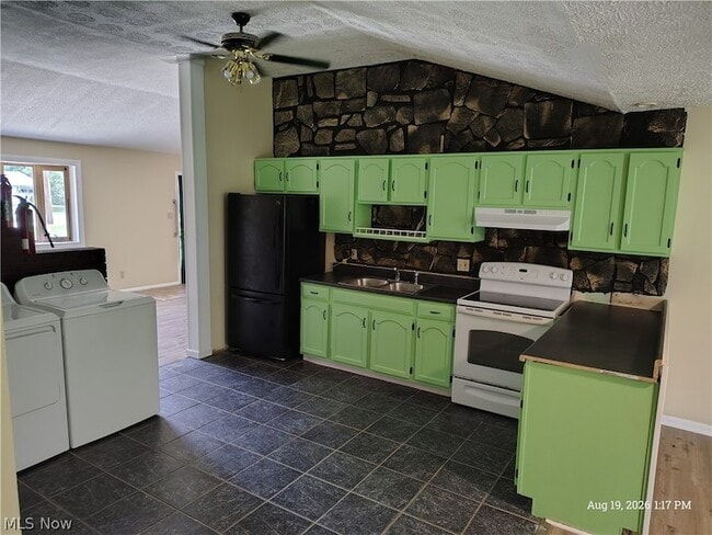 Photo - 2822 Red Gate Ln