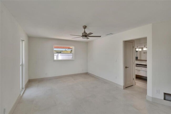 Photo - 1492 Sea Gull Dr S