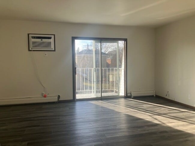 Photo - 112 S Wisconsin St Unidad 204