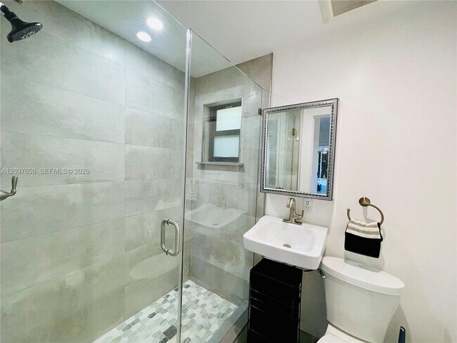 38 NW 52nd St Unidad 1