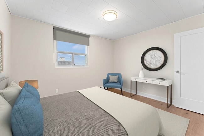 Photo - Dornia Manor