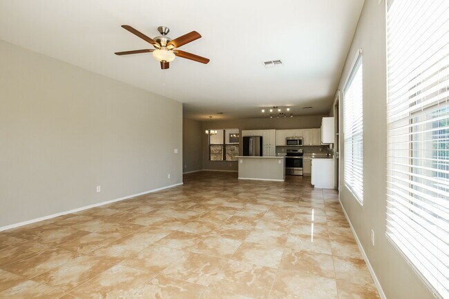 Photo - 11809 W Hopi St