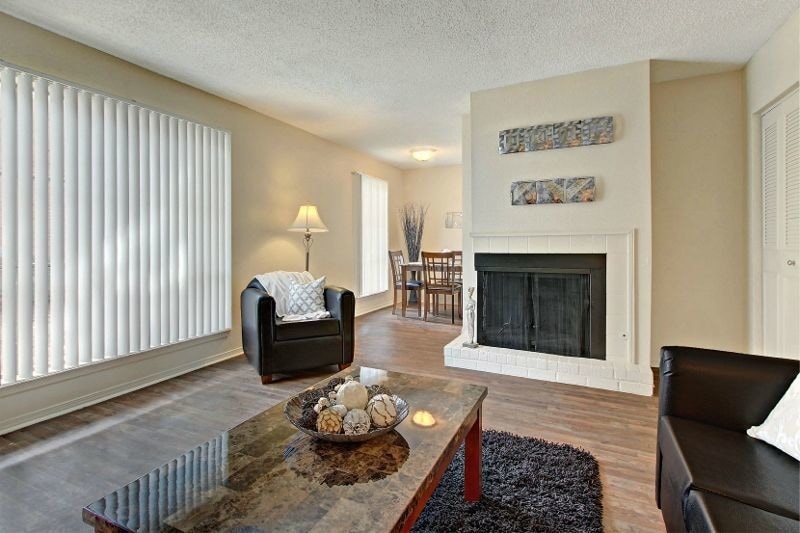 Autumn Woods - Autumn Woods Apartments