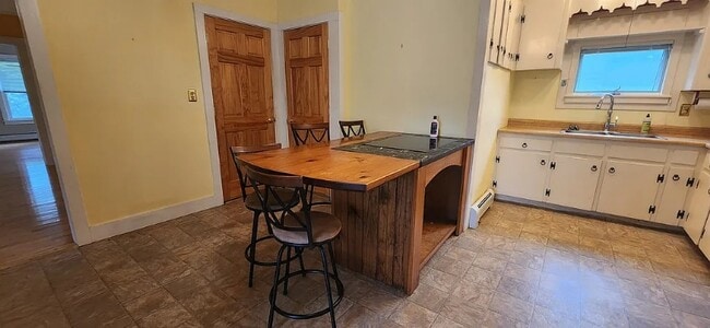 Photo - 170 S Main St Unidad 1