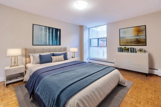 Photo - Balfour Square