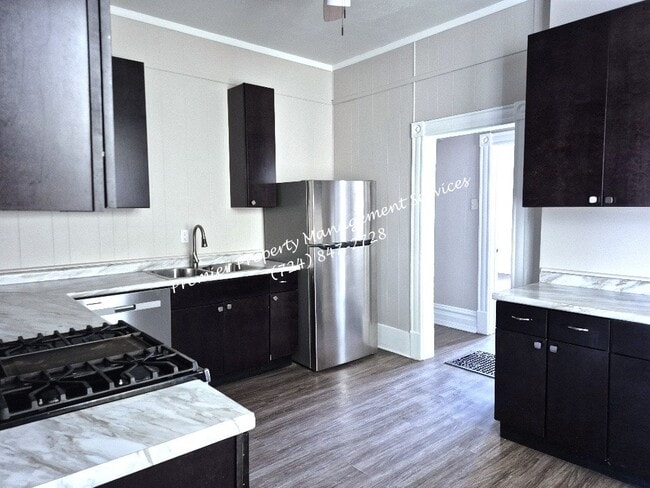 Photo - 1525 3rd Ave