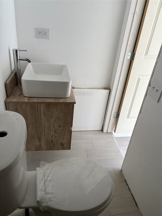 Photo - 919 Brooks Ave