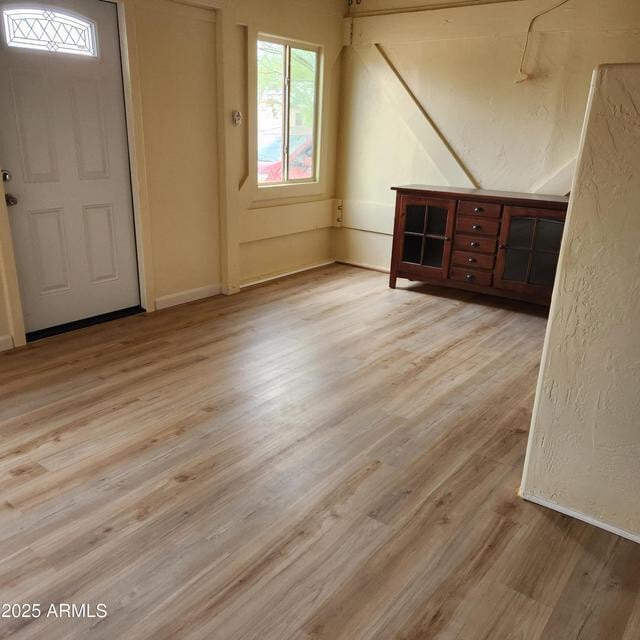 Photo - 399 Ewing Trail