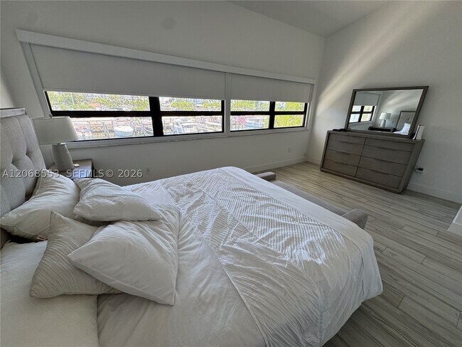 Photo - 350 Poinciana Island Dr Unit 1008