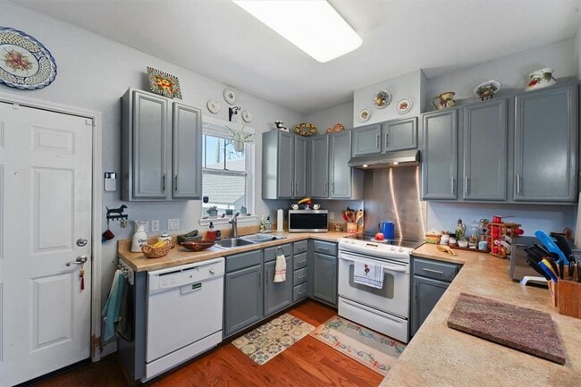 Photo - 4418 N Live Oaks Cir