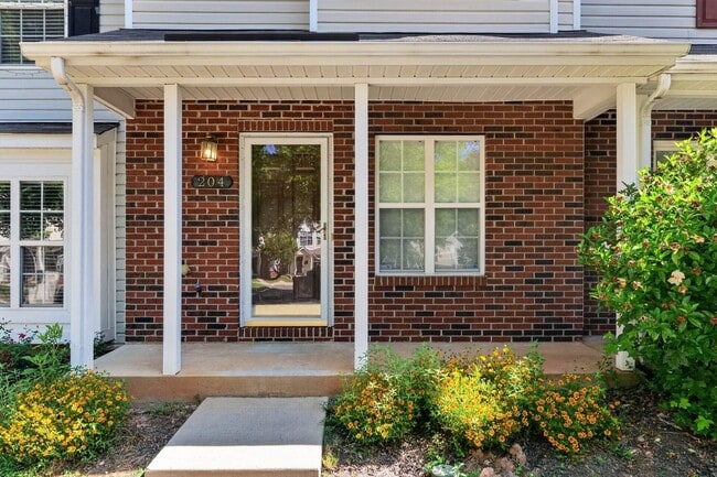 Photo - 204 Butler Pl