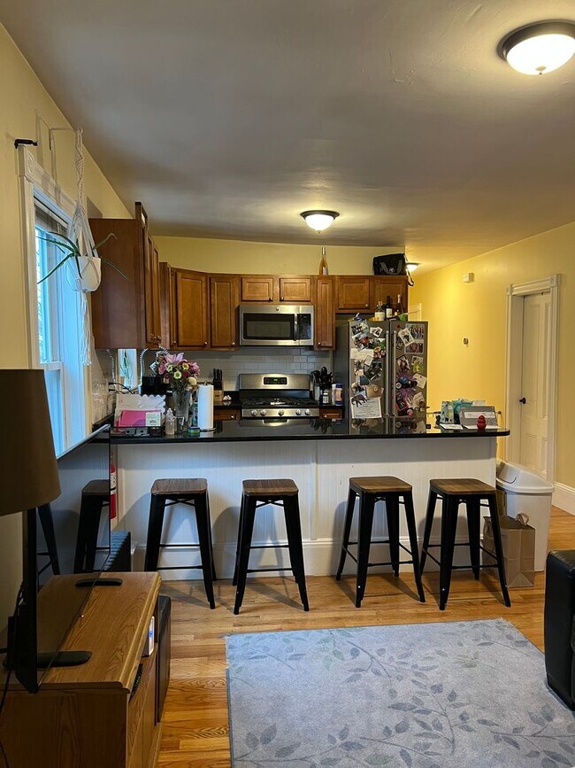 Photo - 42-44 Gorham Unidad Apartment #3