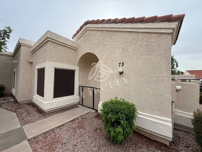 Photo - 1111 W Summit Pl