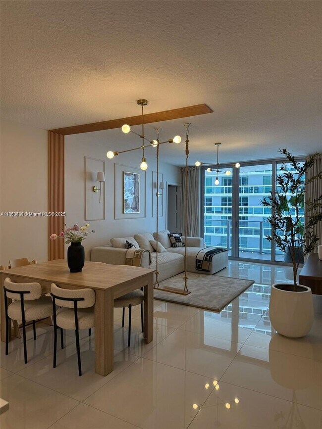 Photo - 488 NE 18th St Unit 2009