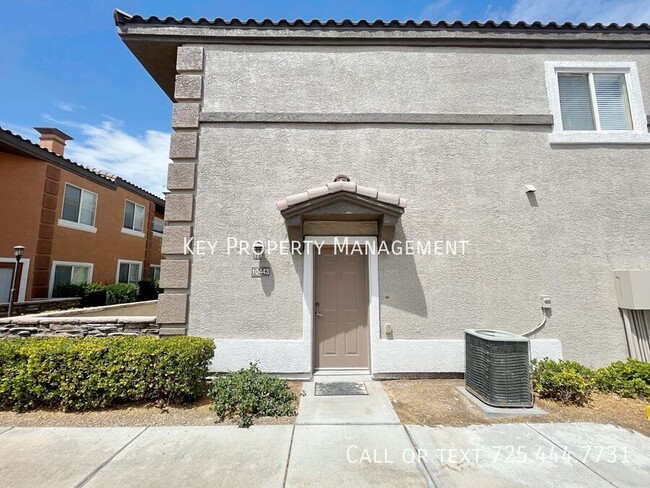 3 BED 2.5 BATH TOWNHOME BY LONE MOUNTAIN! - 3 BED 2.5 BATH TOWNHOME BY LONE MOUNTAIN!