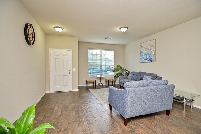 Photo - 15406 Key Crest Ln